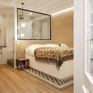 Drouot - 3 Pièces Luxueux Au Coeur De - 4p - 02 Appartement